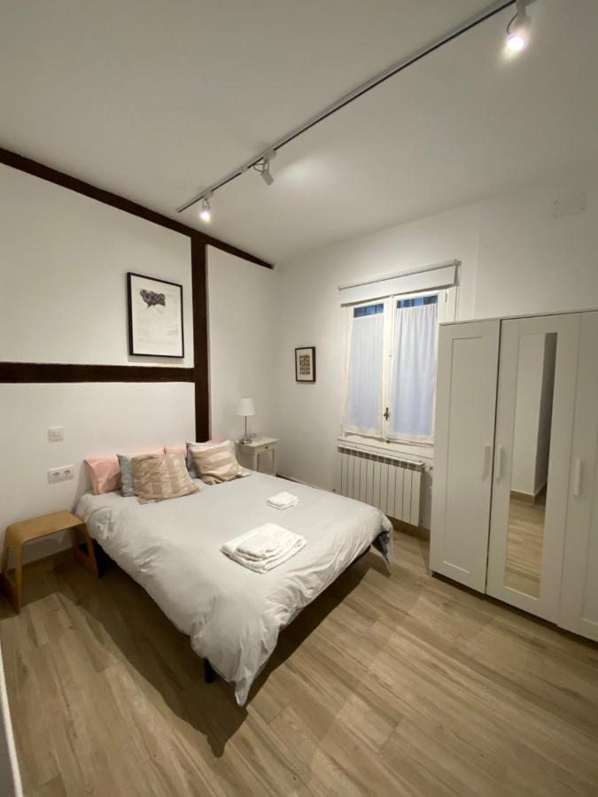 Opera-suites Luxury La Boheme, In The Very Center Of Madrid. Apartamento *