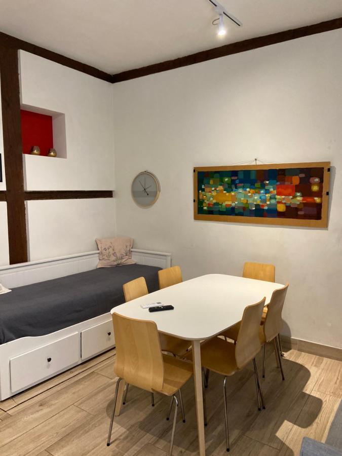 Apartamento Opera-suites Luxury La Boheme, In The Very Center Of Madrid. Madrid
