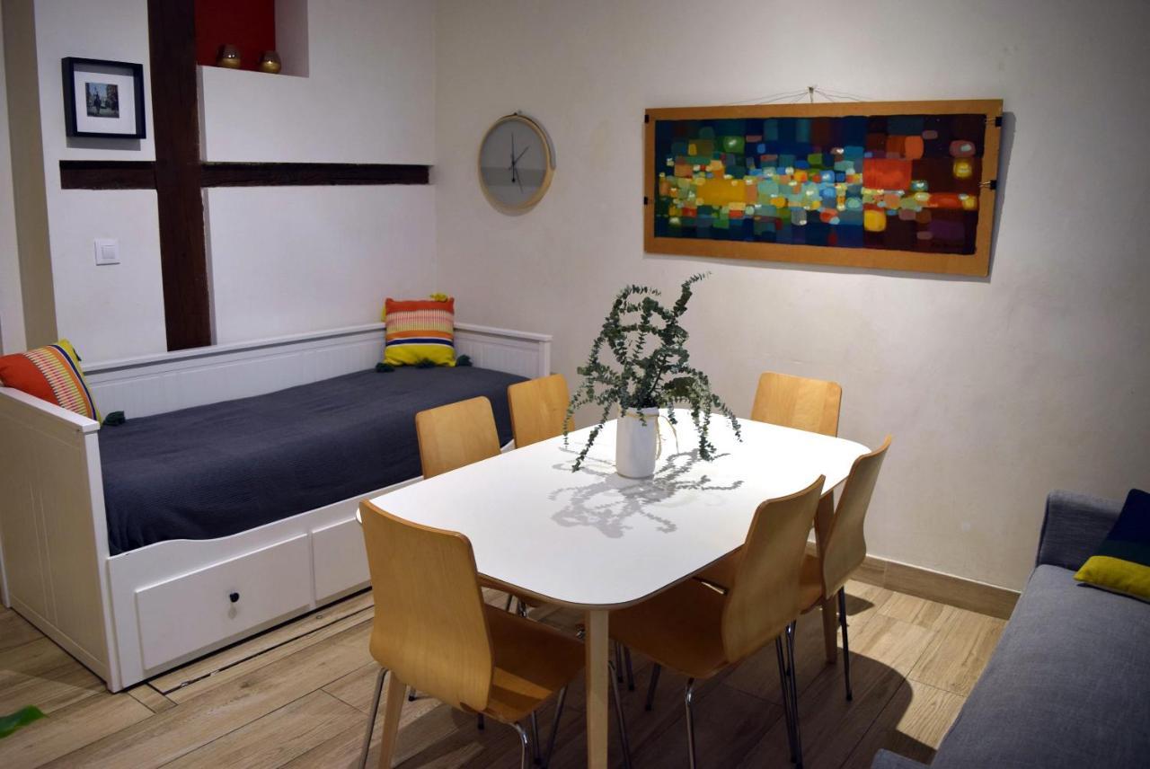 Apartamento Opera-suites Luxury La Boheme, In The Very Center Of Madrid. *